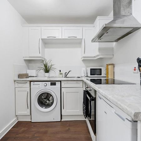 Modern Studio Near City Centre Манчестер Экстерьер фото